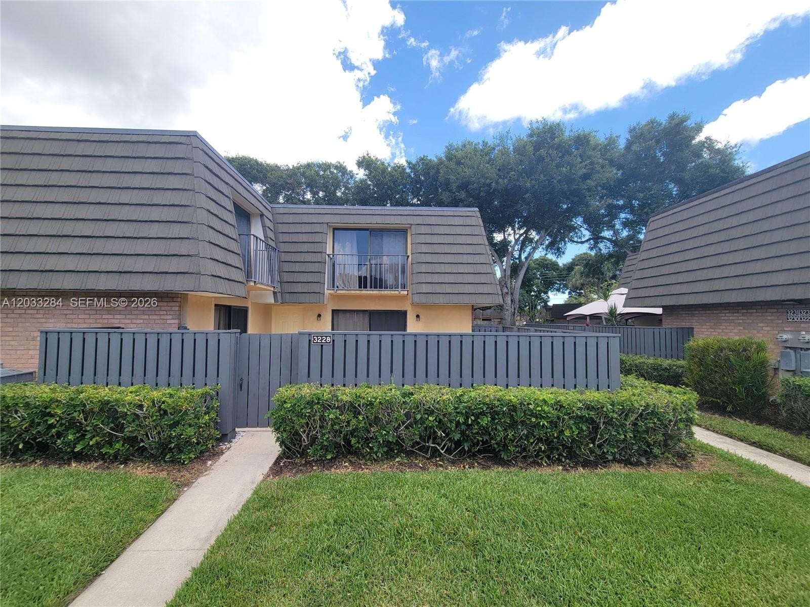 Single Family 2BR 3BA - 3228 32nd Way, West Palm Beach, FL
