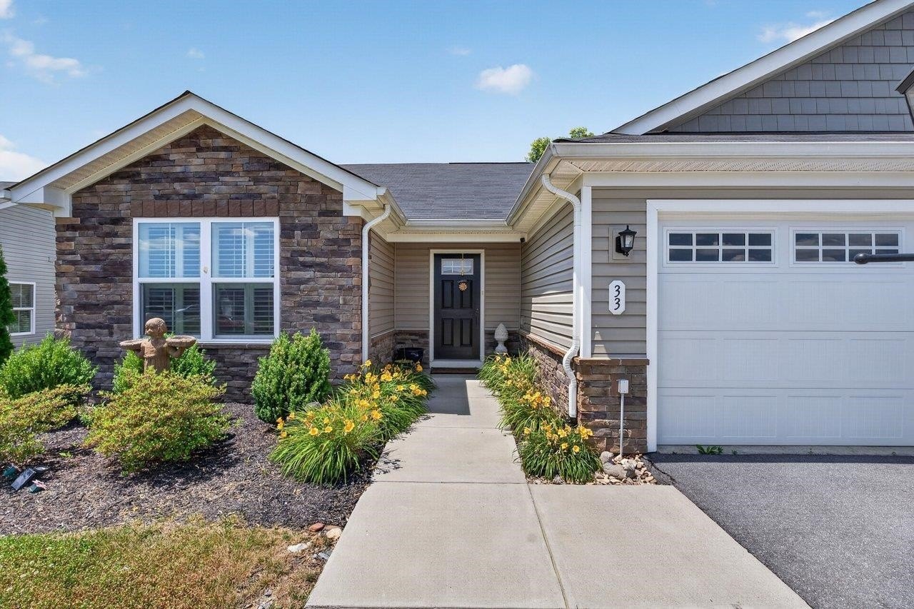 Single Family 3BR 2BA - 33 SOUTH PEAK DR, MCGAHEYSVILLE, VA