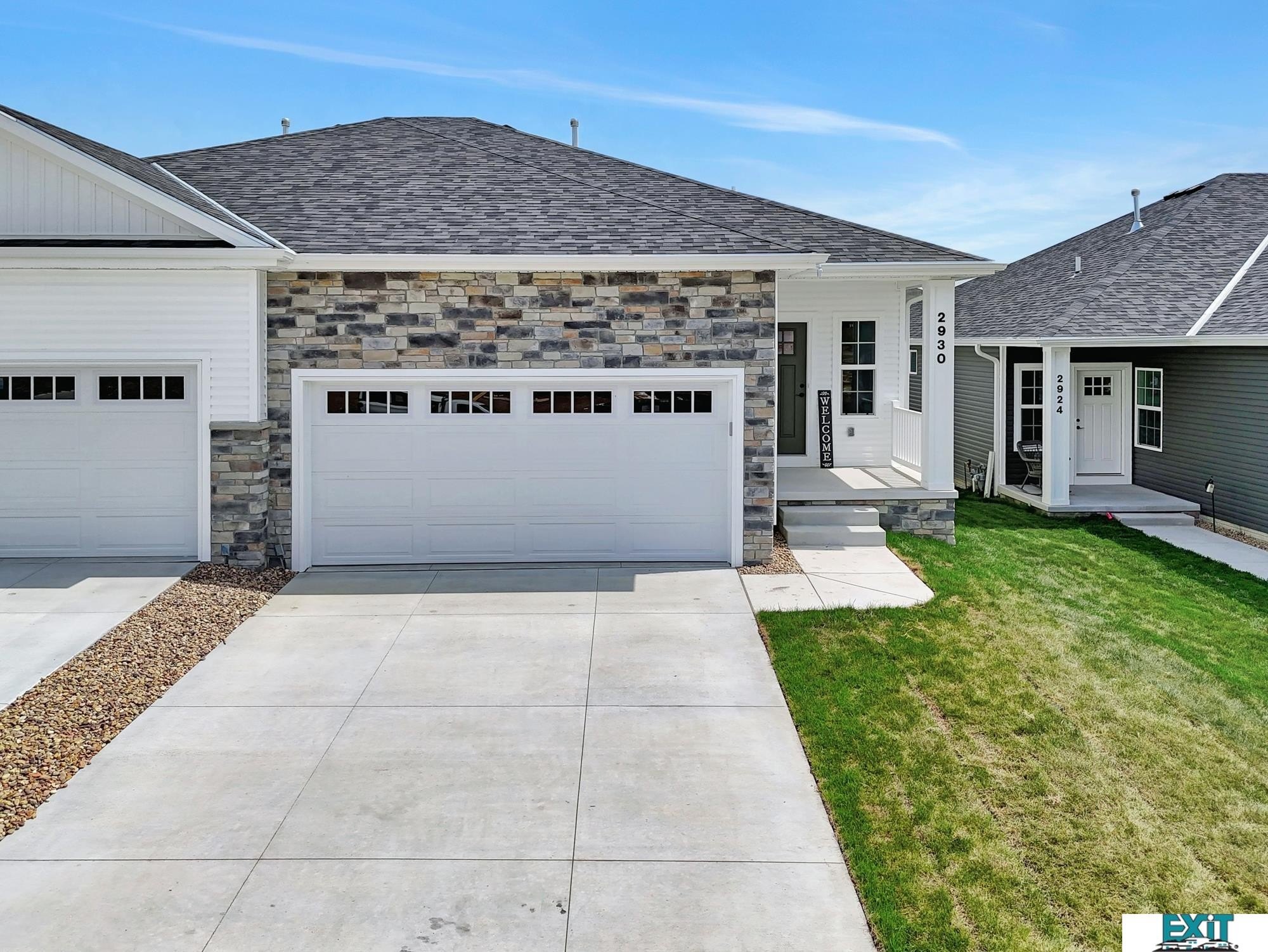 Single Family 2BR 3BA - 2930 N 86th Street, Lincoln, NE