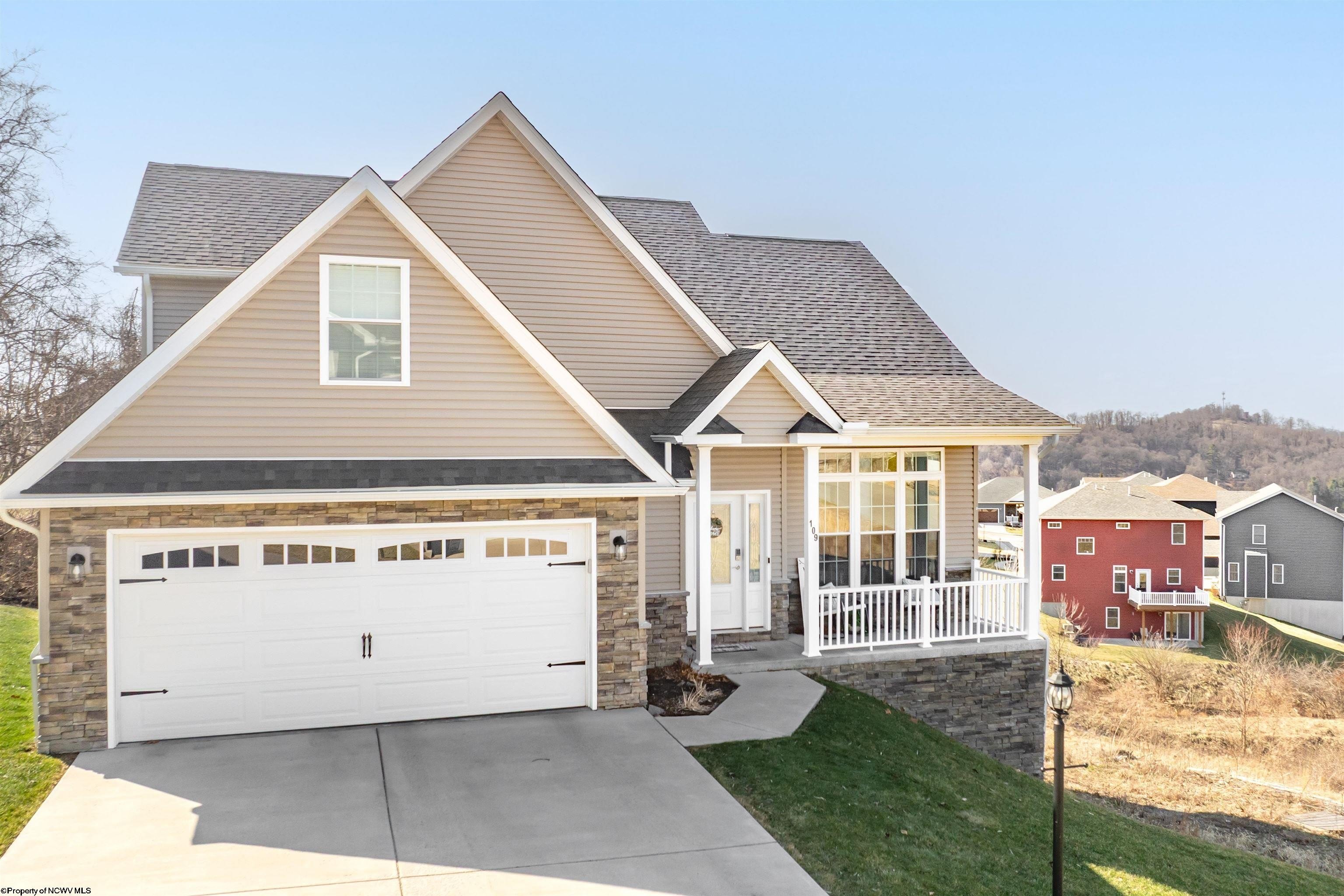 Single Family 4BR 4BA - 109 Canto Drive, Morgantown, WV