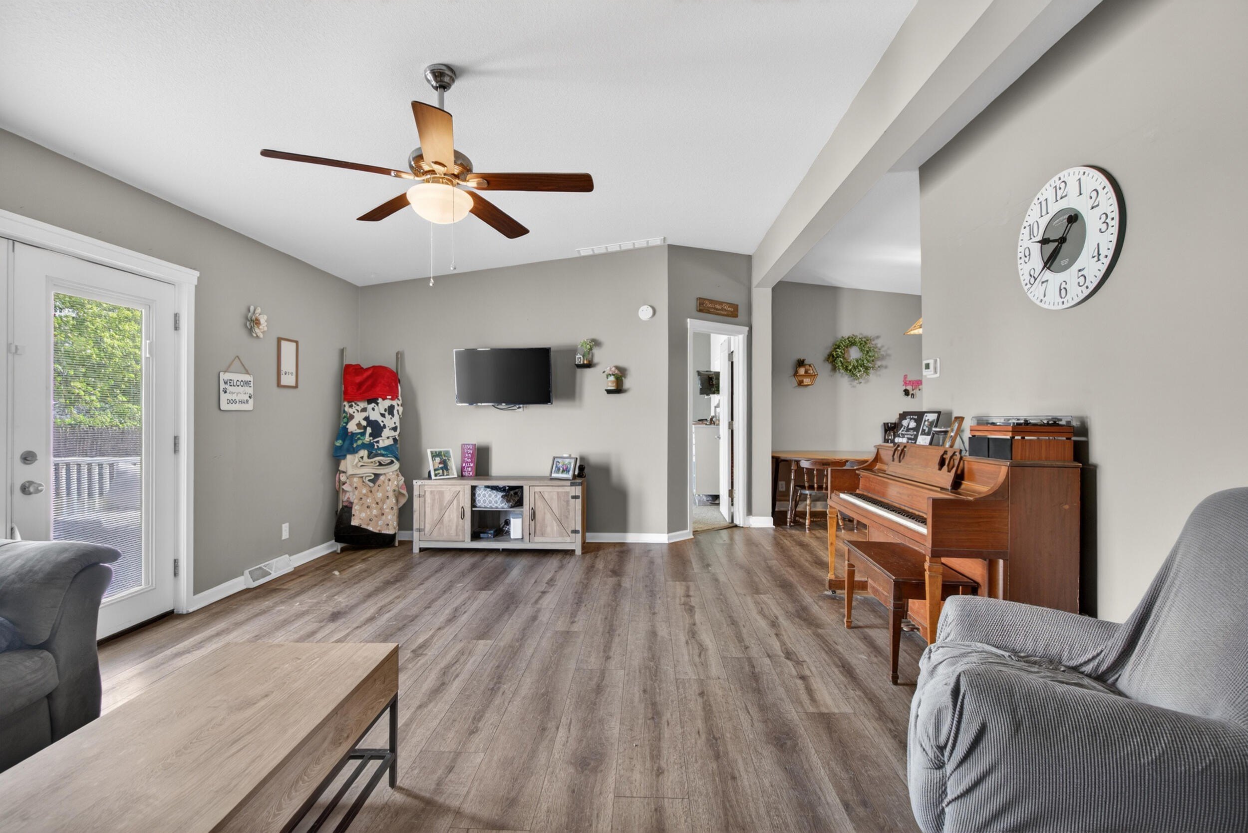 Single Family 3BR 2BA - 1990 Oak Leaf Drive, Adrian, MI