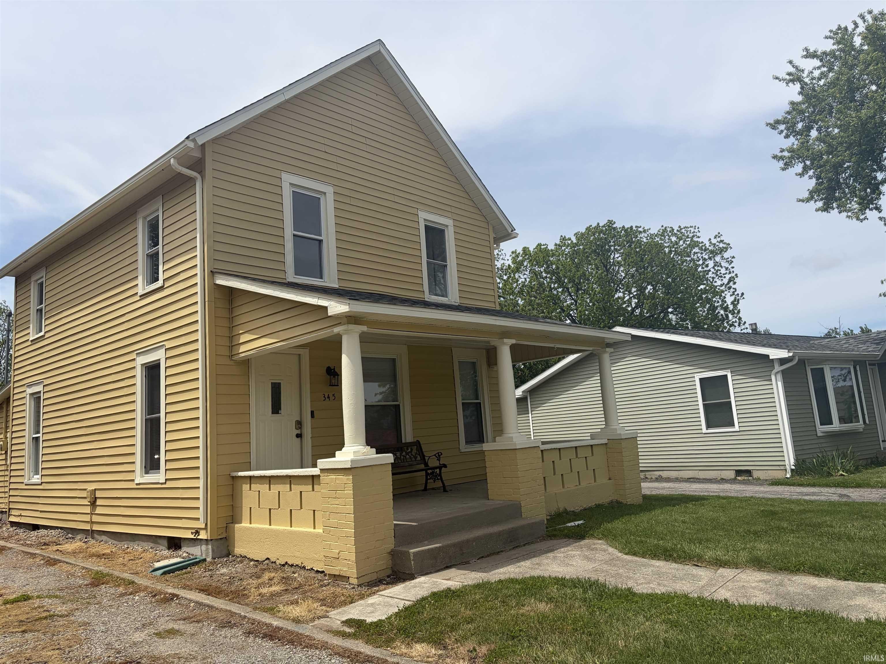 Single Family 3BR 2BA - 345 N Main Street, Columbia City, IN