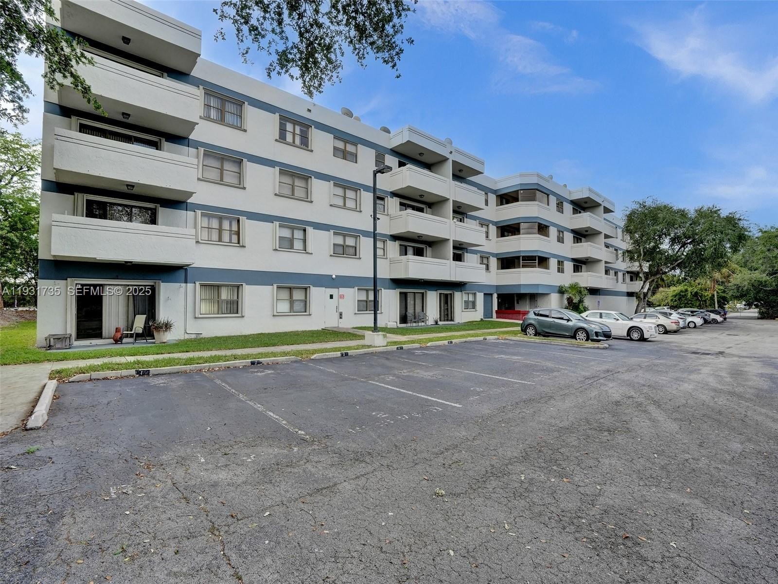 Condo 3BR 3BA - 1891 N 61st Ave, Hollywood, FL