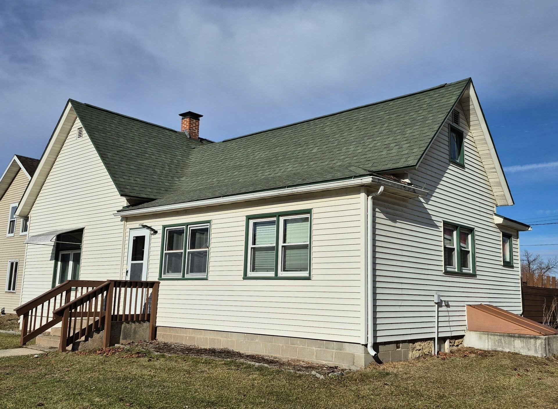 Single Family 2BR 1BA - 106 Main Street, Gays Mills, WI