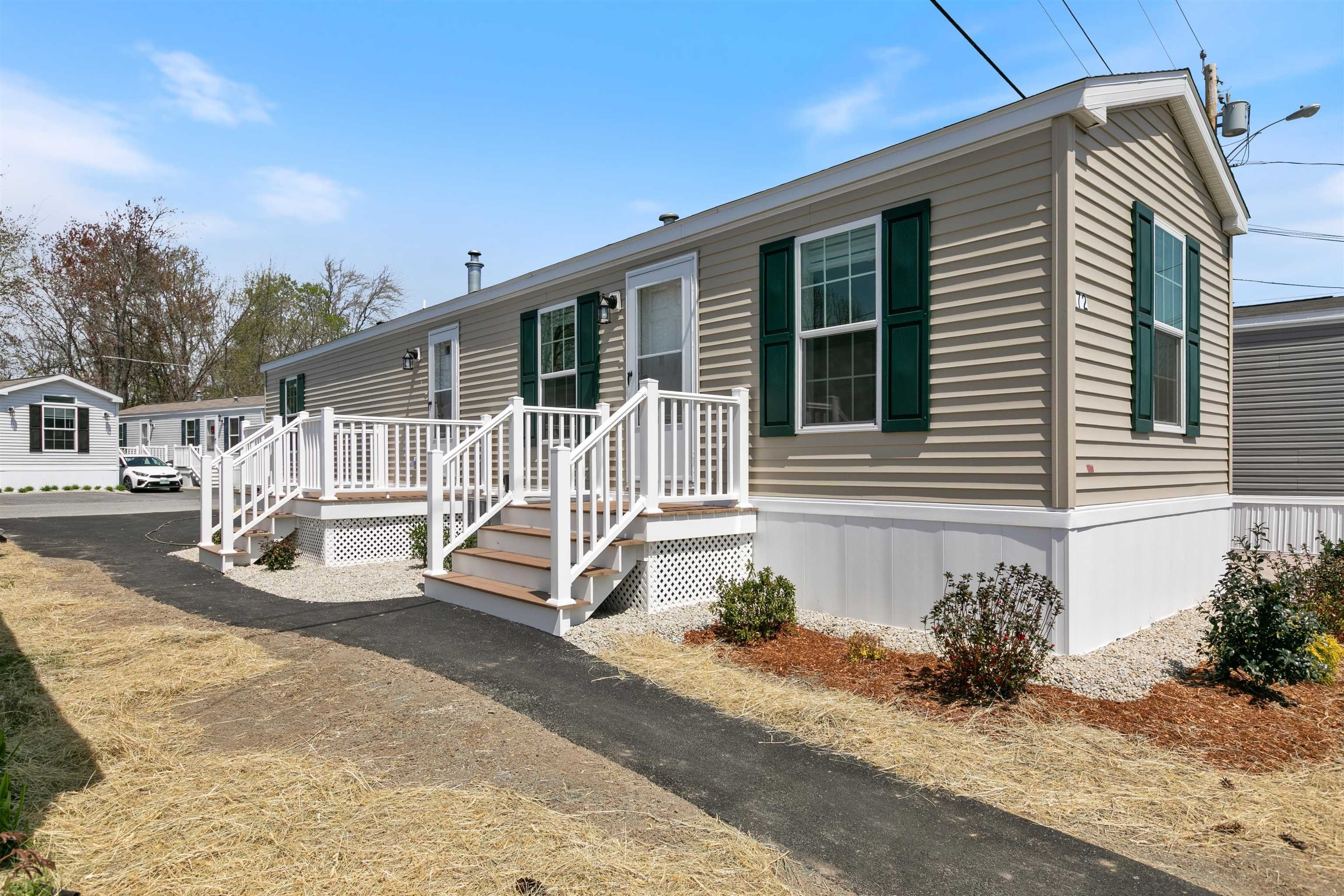 Manufactured Housing 1BR 1BA - 72 Brookwood Drive, Salem, NH