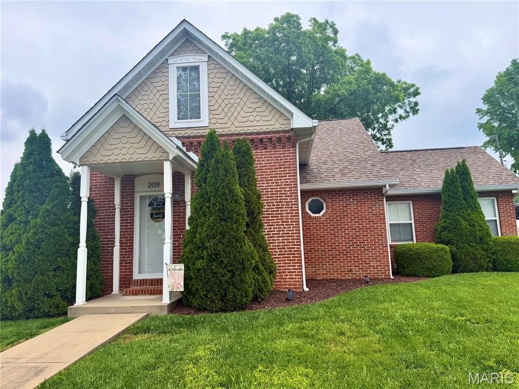 Single Family 3BR 3BA - 209 E Madison, Millstadt, IL