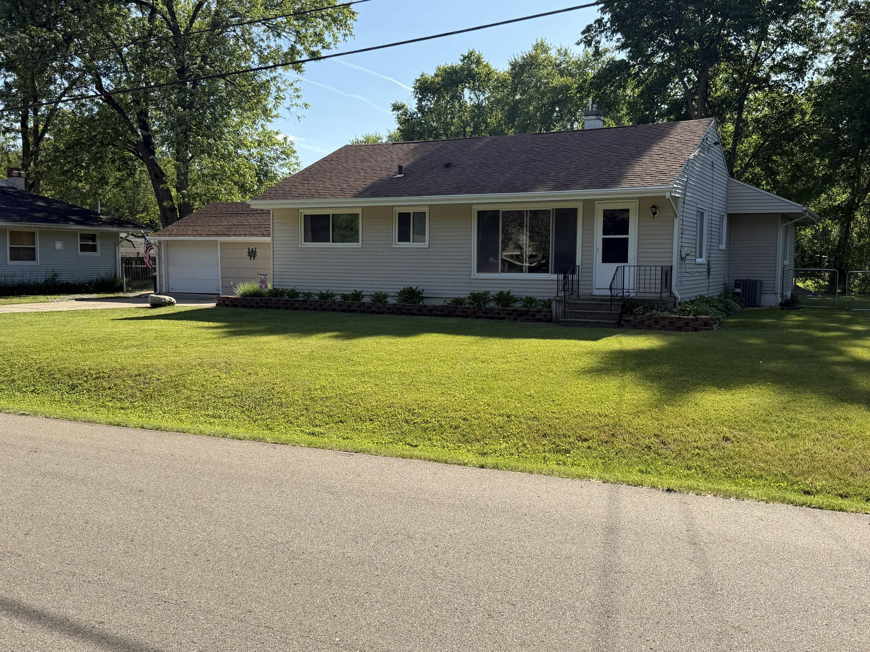 Other 3BR 1BA - 3456 Acacia Boulevard, Jackson, MI