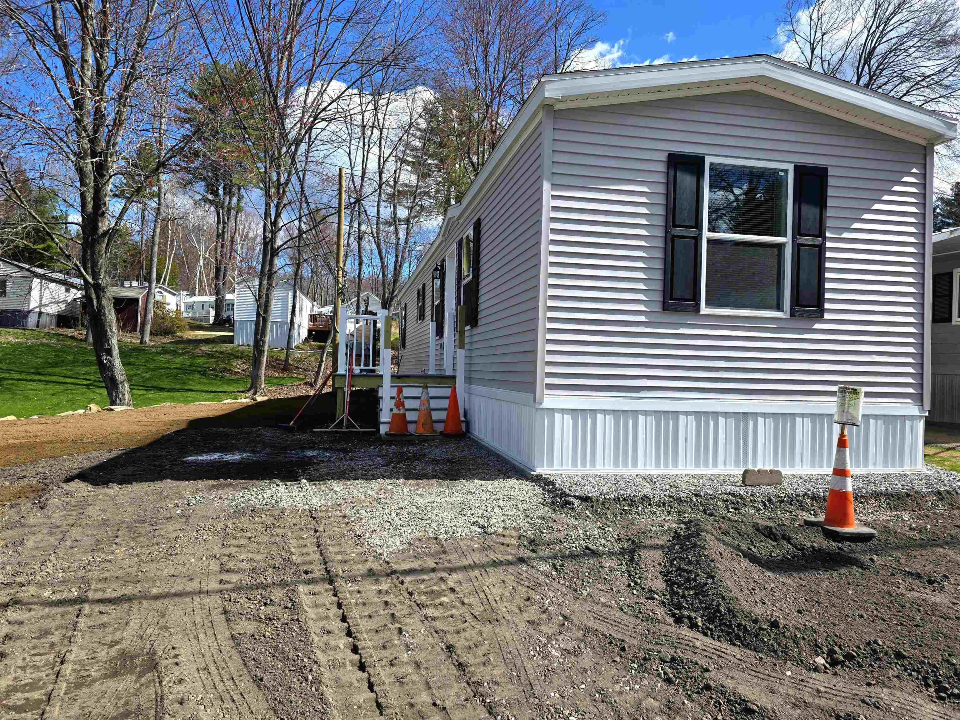 Manufactured Housing 2BR 2BA - 9 Sargent Place, Gilford, NH