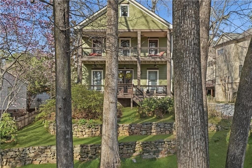 Single Family 4BR 4BA - 3053 Canfield Drive, Atlanta, GA