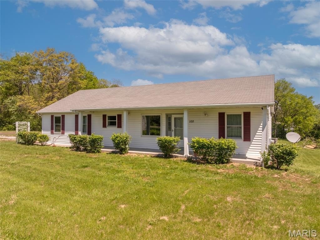 Single Family 3BR 4BA - 102 Apple Grove Road, Foley, MO
