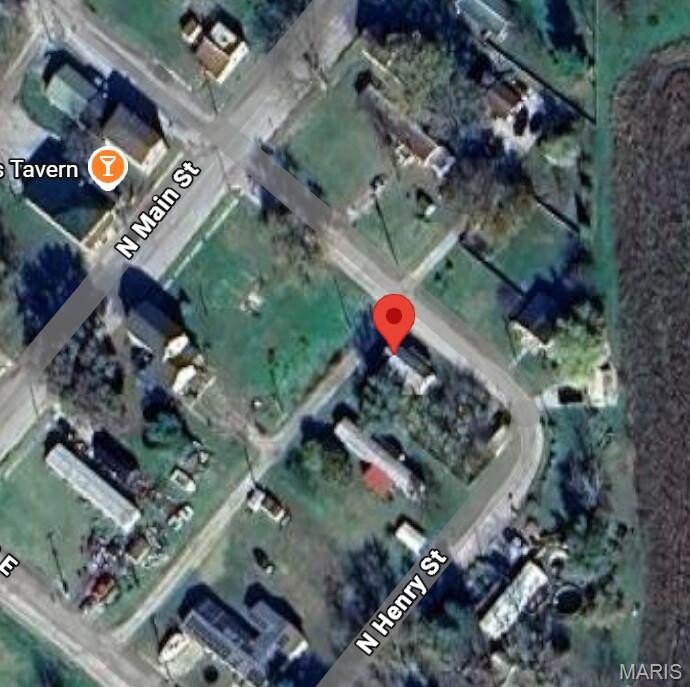 Single Family 2BR 1BA - 4 W Church St W, Lenzburg, IL
