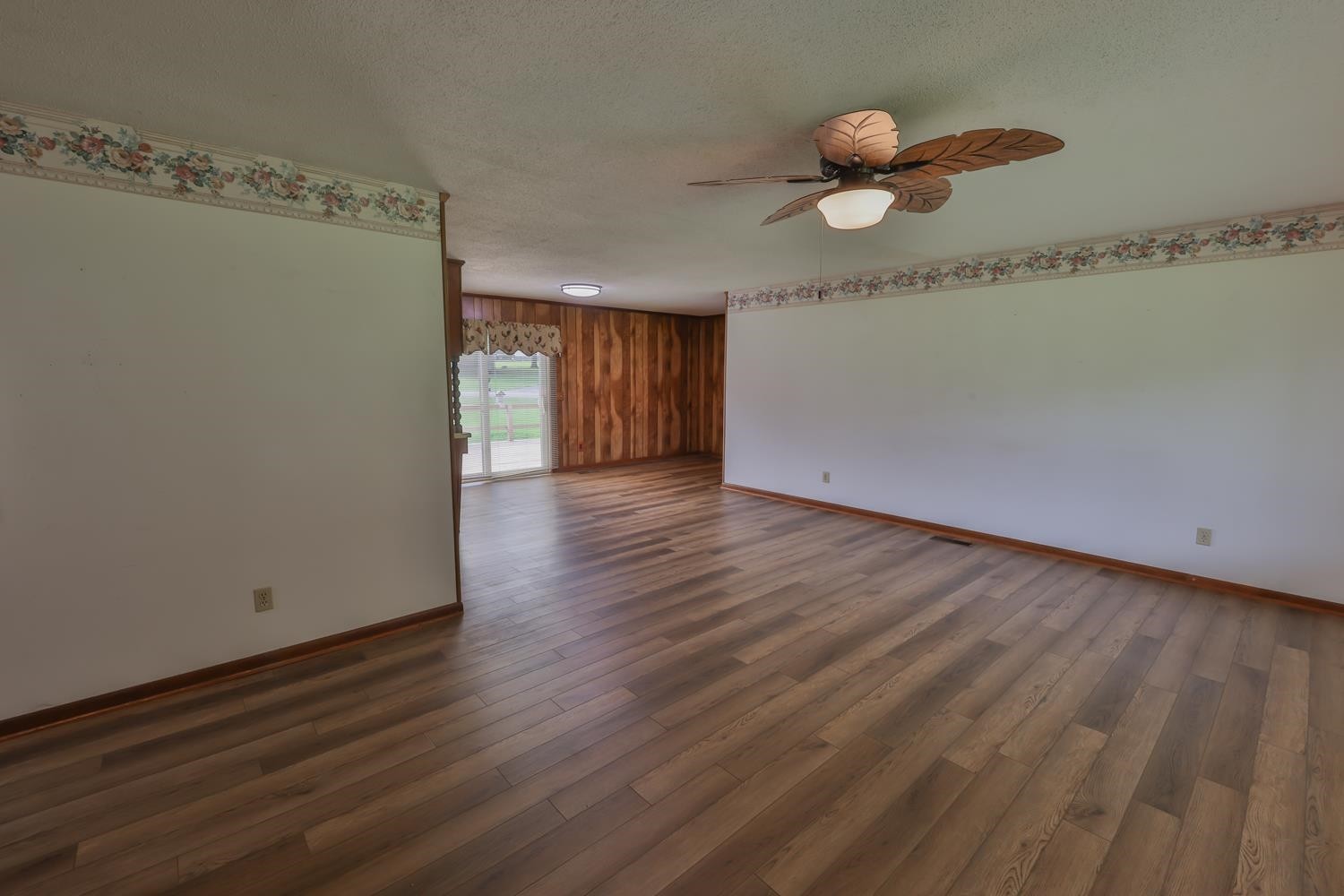 2501 Upper Caney Vly Rd  