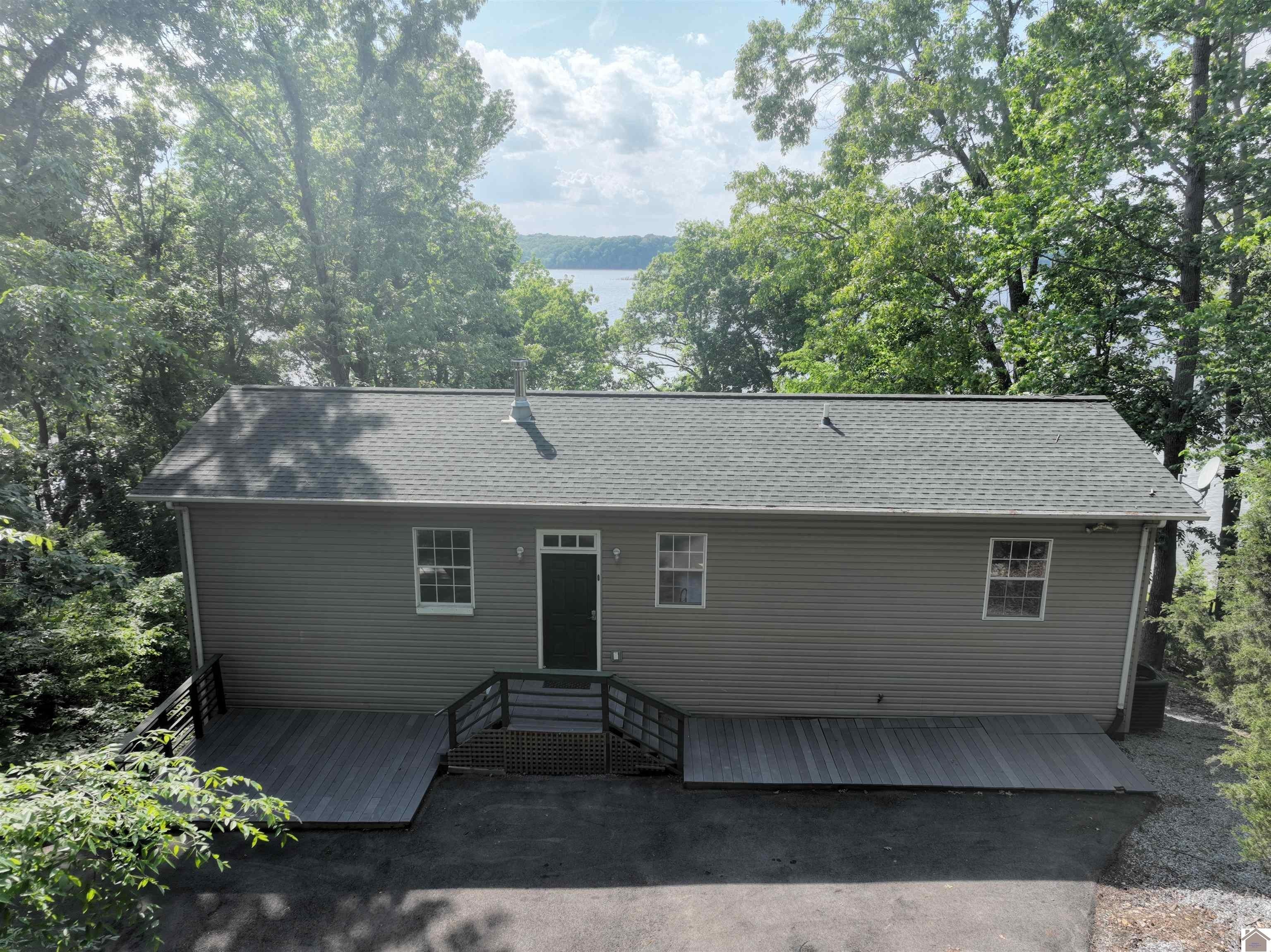 Single Family 3BR 2BA - 39 Whispering Winds Road, Cadiz, KY