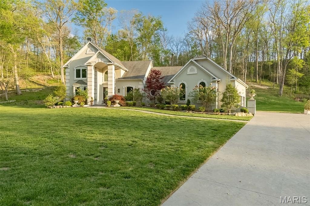 Single Family 3BR 5BA - 5512 Elk Valley Estates Drive, St Louis, MO