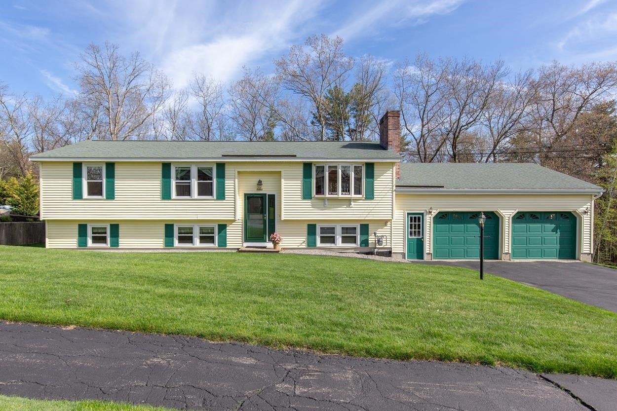 Single Family 3BR 2BA - 20 Taschereau Boulevard, Nashua, NH