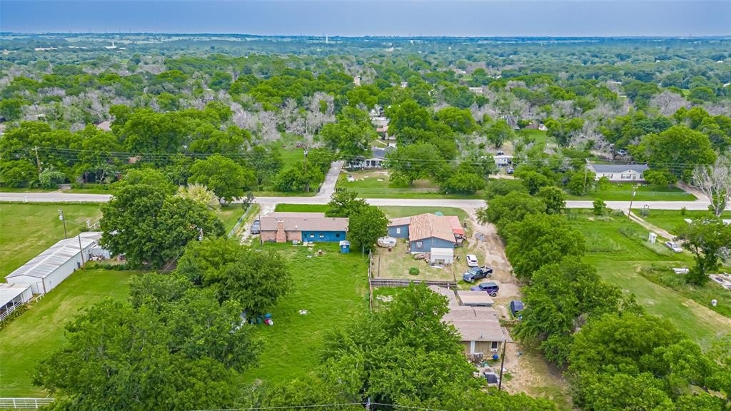 Single Family 4BR 2BA - 291 County Road 4858, Newark, TX
