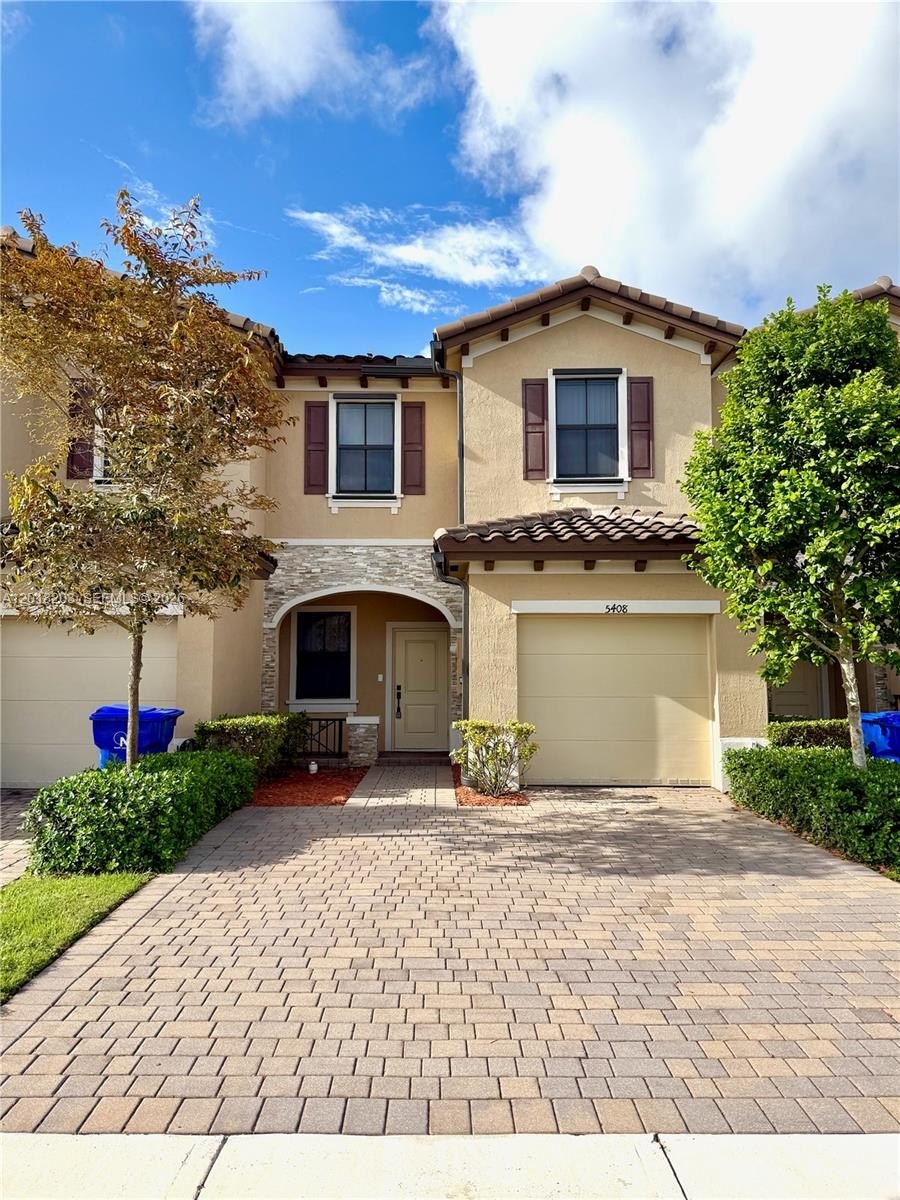 Single Family 3BR 3BA - 5408 SW 14th Ct, North Lauderdale, FL