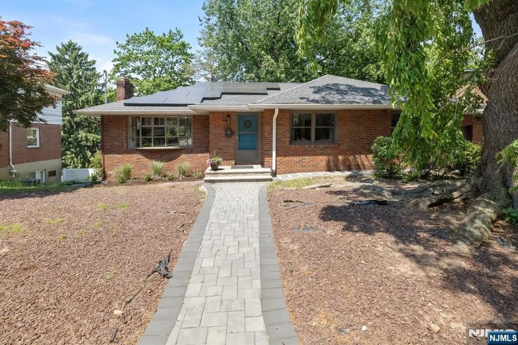 Single Family 3BR 2BA - 48 Palmer Place, Leonia, NJ