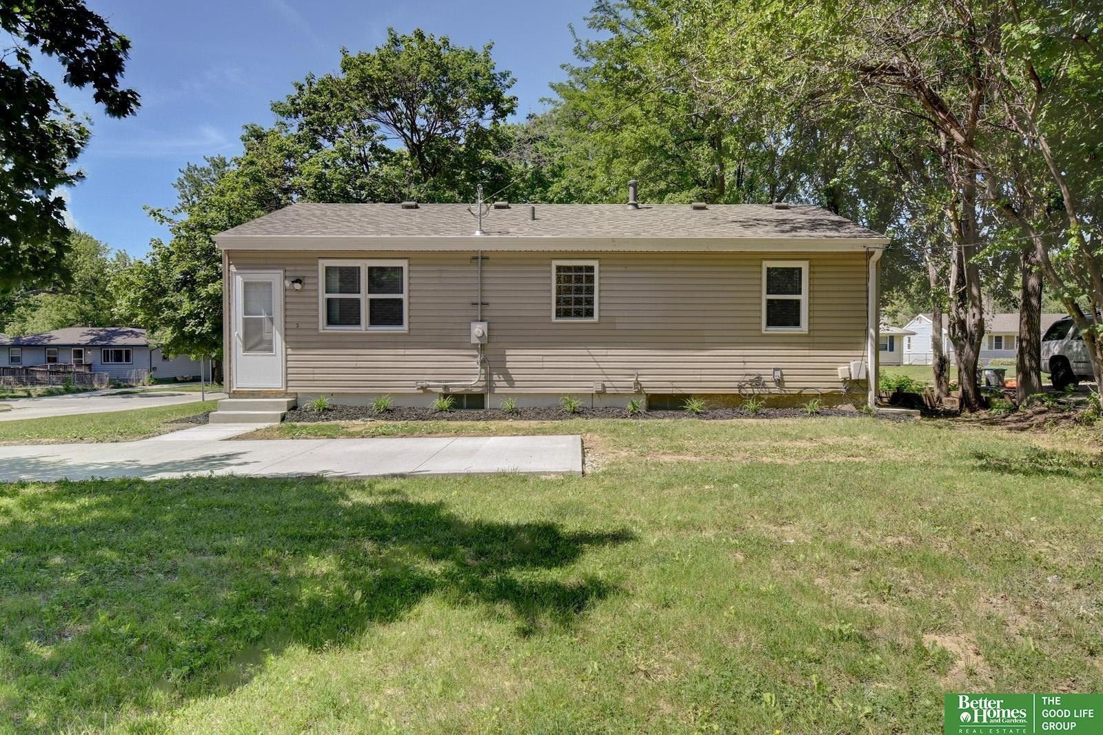 Single Family 3BR 1BA - 6119 Camden Avenue, Omaha, NE