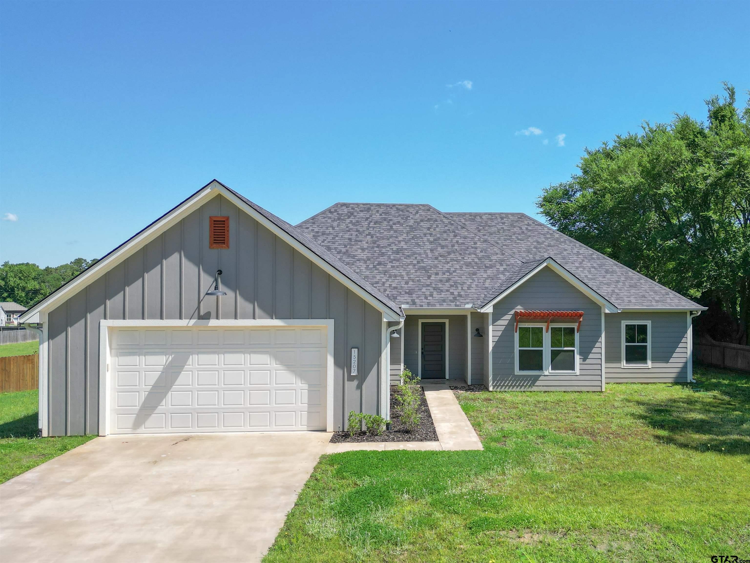 Single Family 4BR 2BA - 15207 CR 220, Tyler, TX