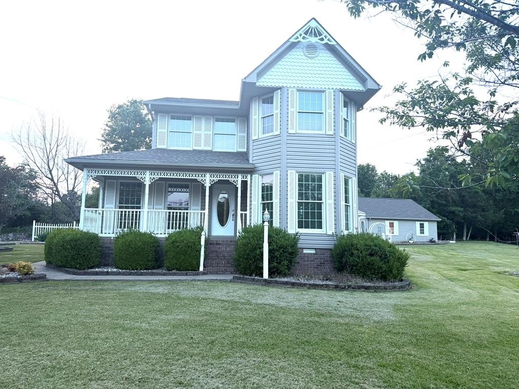 Single Family 3BR 3BA - 1953  Tucker Schoolhouse Rd., Madisonville, KY