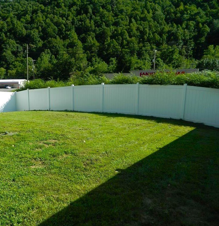 Single Family 4BR 2BA - 600 Highway 610 West, Virgie, KY