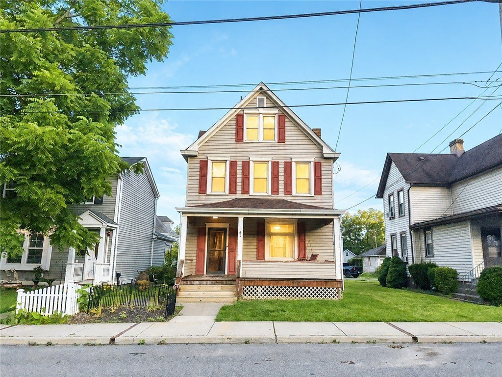 Single Family 4BR 2BA - 375 5th Street, Beaver, PA