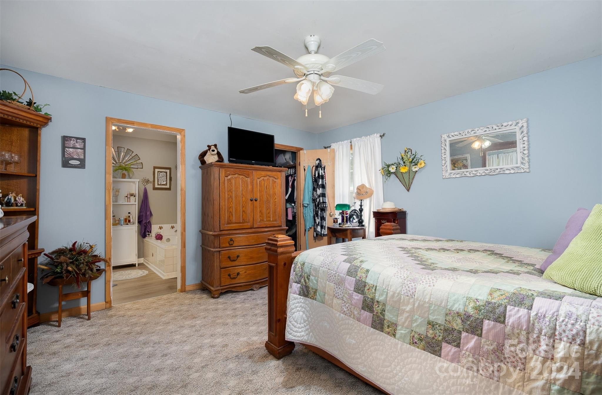 3220 Sawmill Rd  