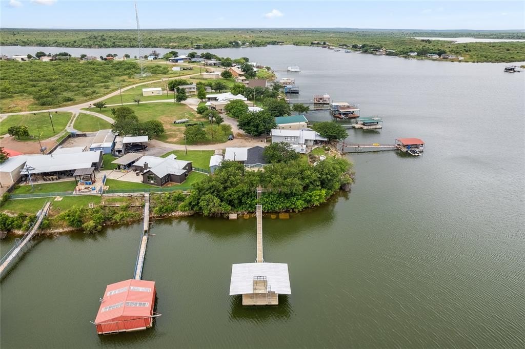 Single Family 3BR 1BA - 326 Moonshine Circle, Seymour, TX