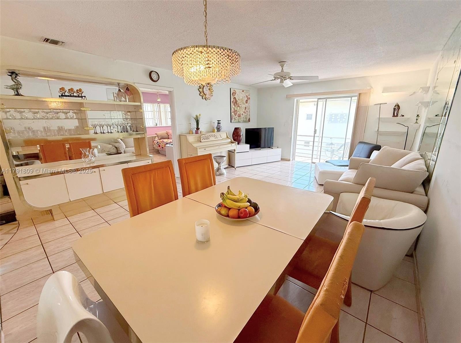 Condo 1BR 1BA - 1355 NE 167th St, Miami, FL