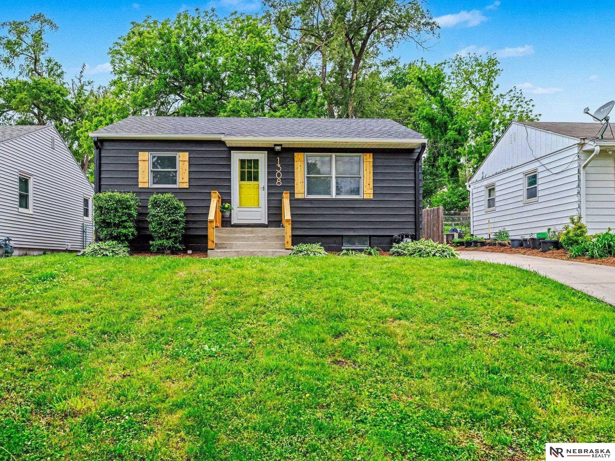 Single Family 3BR 2BA - 1308 Main Street, Bellevue, NE