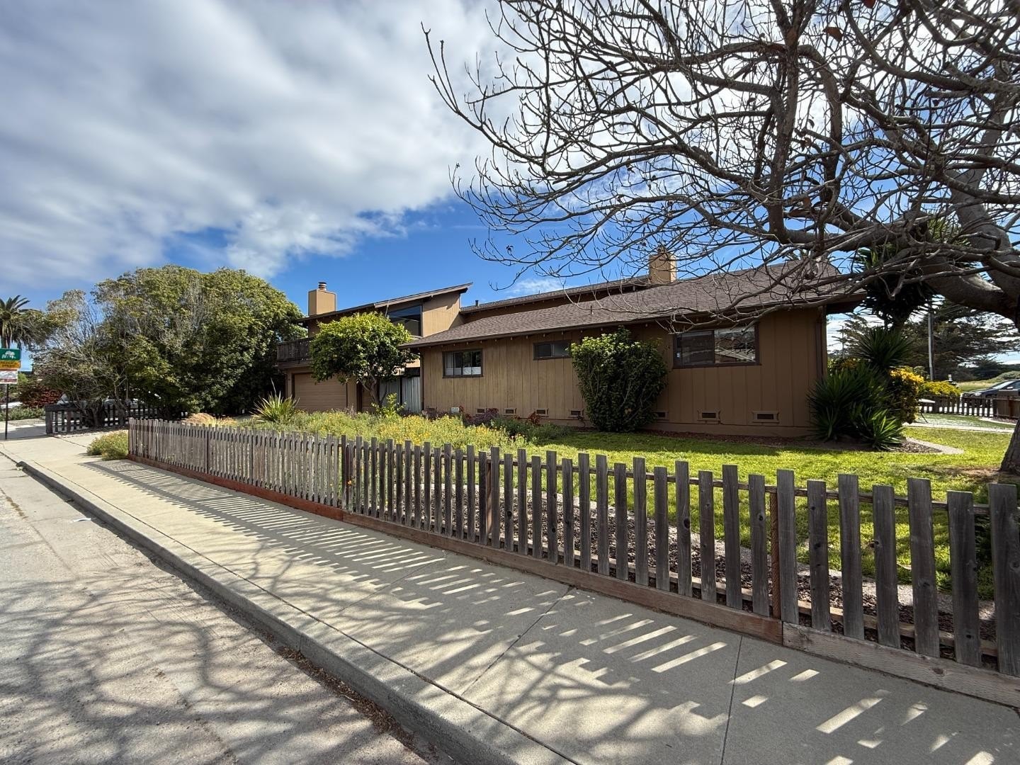 Single Family 5BR 4BA - 300 Columbia ST, SANTA CRUZ, CA