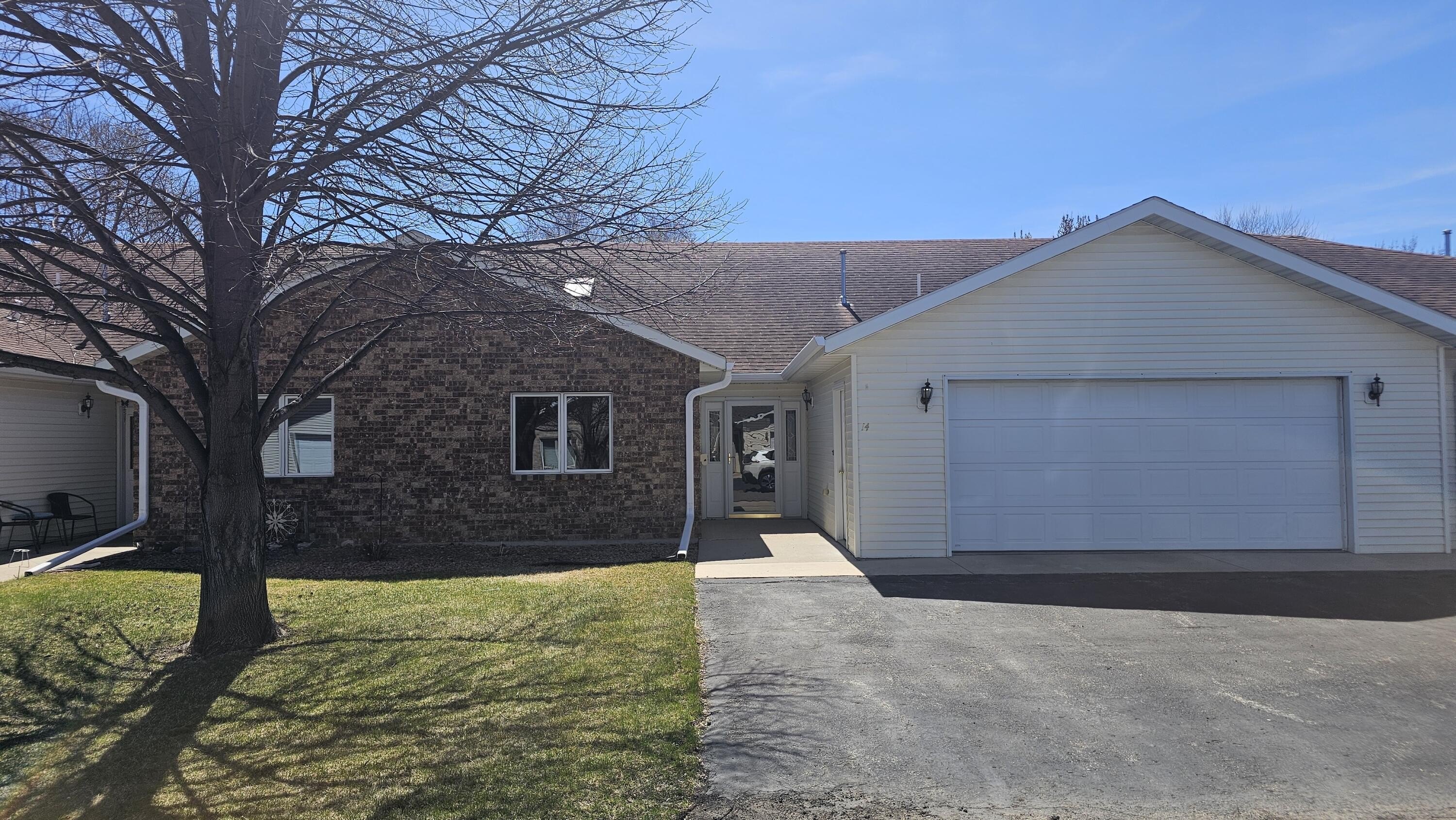 Condo 2BR 2BA - 509 N Weber Street, Aberdeen, SD