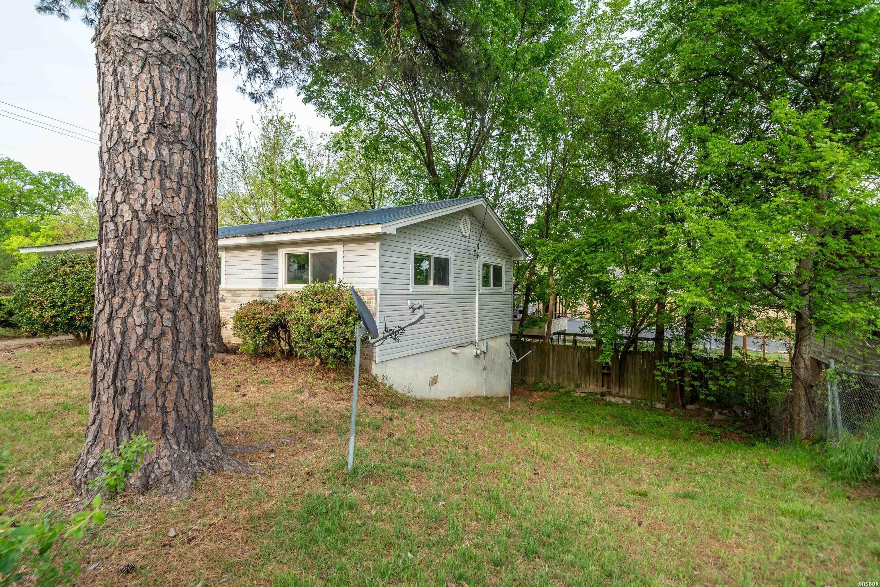 Single Family 3BR 1BA - 101 HOOD Place, Hot Springs, AR