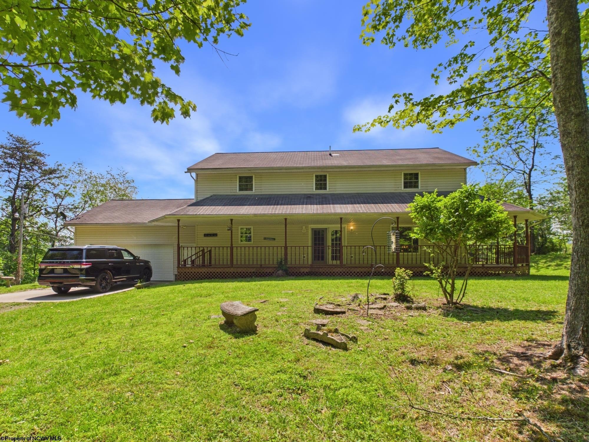 Single Family 4BR 3BA - 294 Landmark Estates, Jane Lew, WV