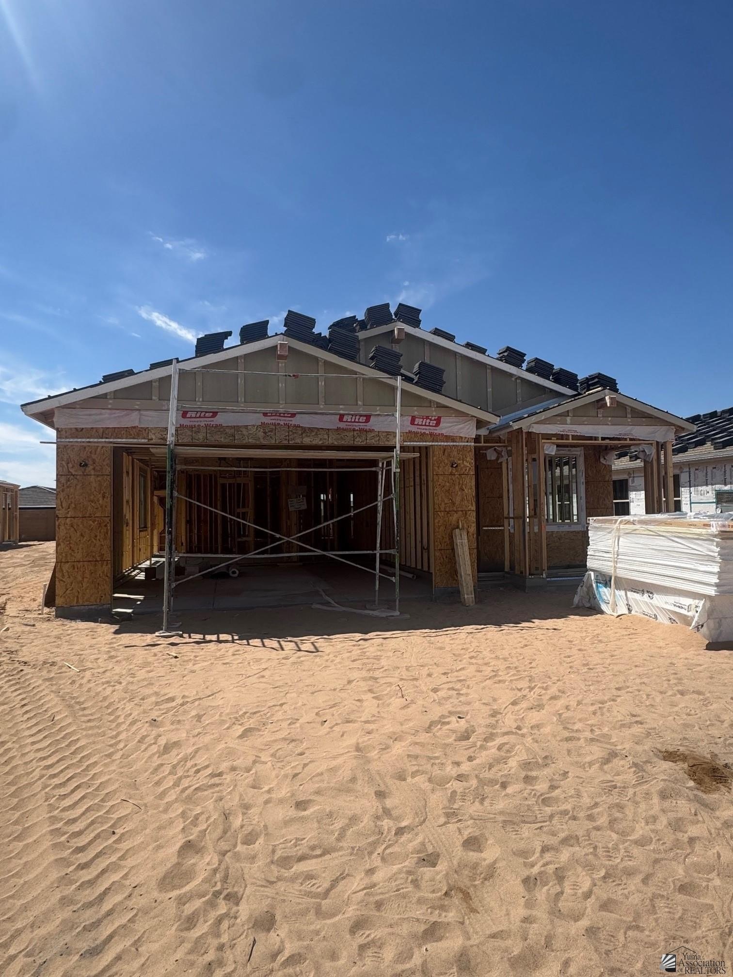 7713 E 35 St  