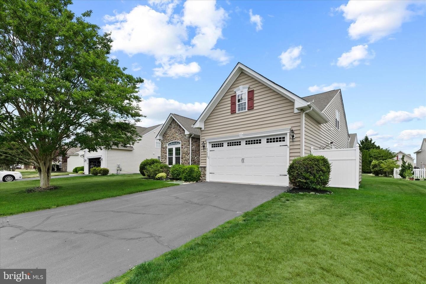 Single Family 5BR 3BA - 37889 BAYVIEW CIR E, SELBYVILLE, DE
