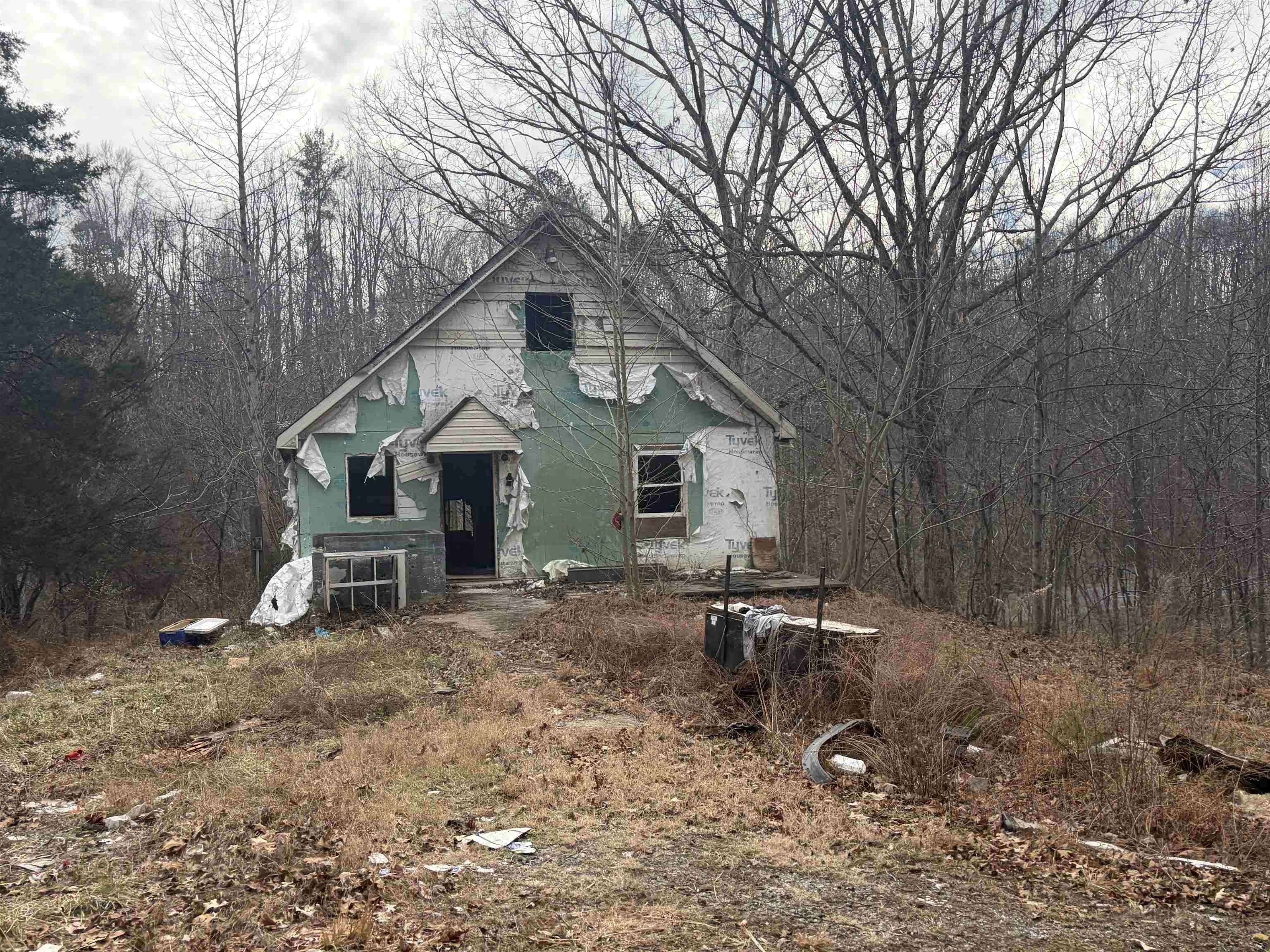 3772 Blackberry Rd  