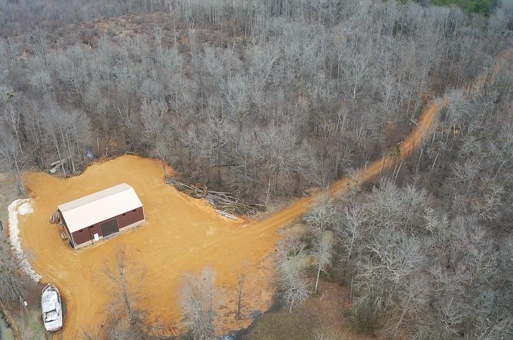 Single Family - HWY 79 North, BUCHANAN, TN
