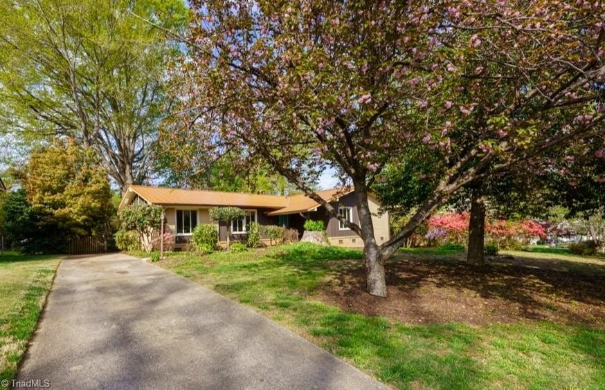 Single Family 3BR 2BA - 5205 Bennington Drive, Greensboro, NC