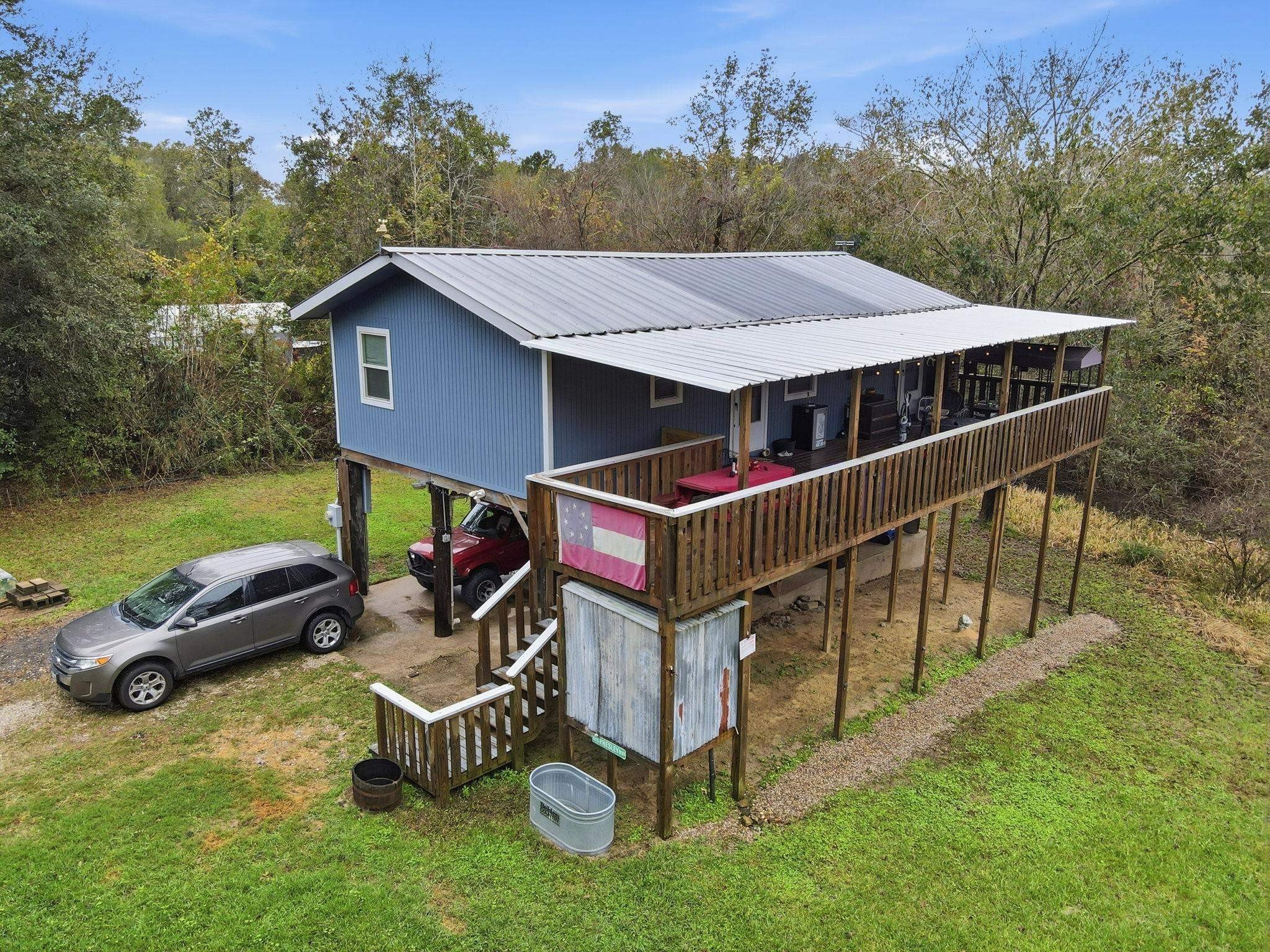 Single Family 2BR 1BA - 2753 W Claire Dr., Orange, TX