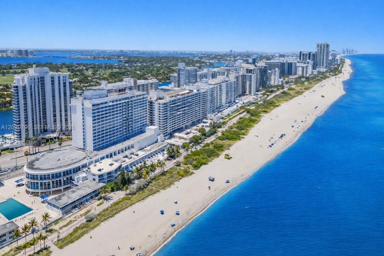 Condo 1BA - 5445 Collins Ave, Miami Beach, FL