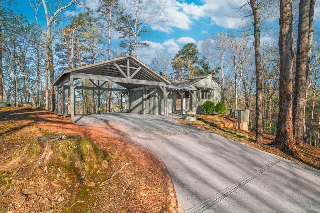 Single Family 2BR 3BA - 253 Zenith Trail, Ellijay, GA