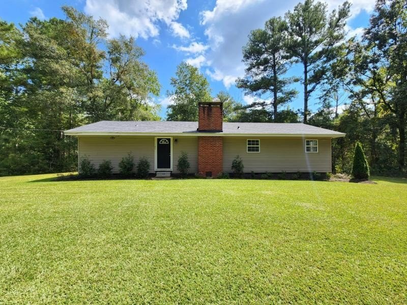 Single Family 3BR 1BA - 142 Drive 1227, Tupelo, MS