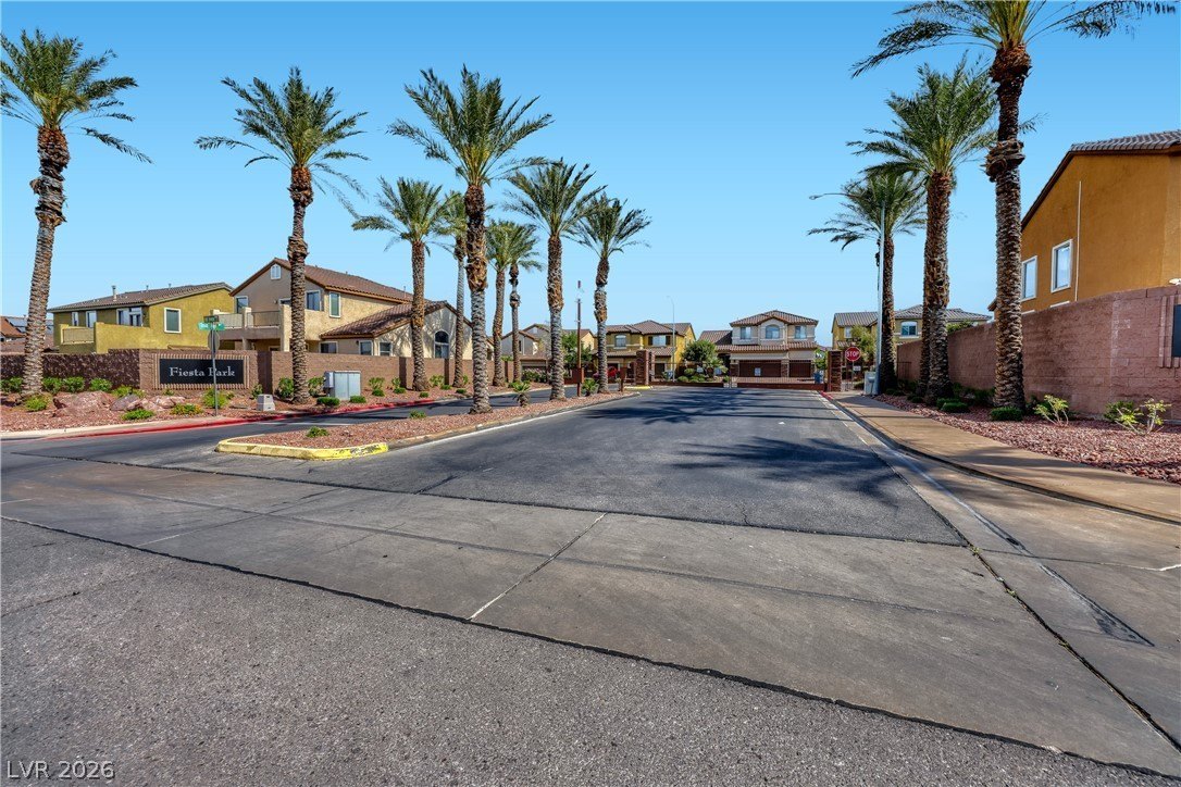 Single Family 4BR 3BA - 261 Pastel Cloud Street, Henderson, NV