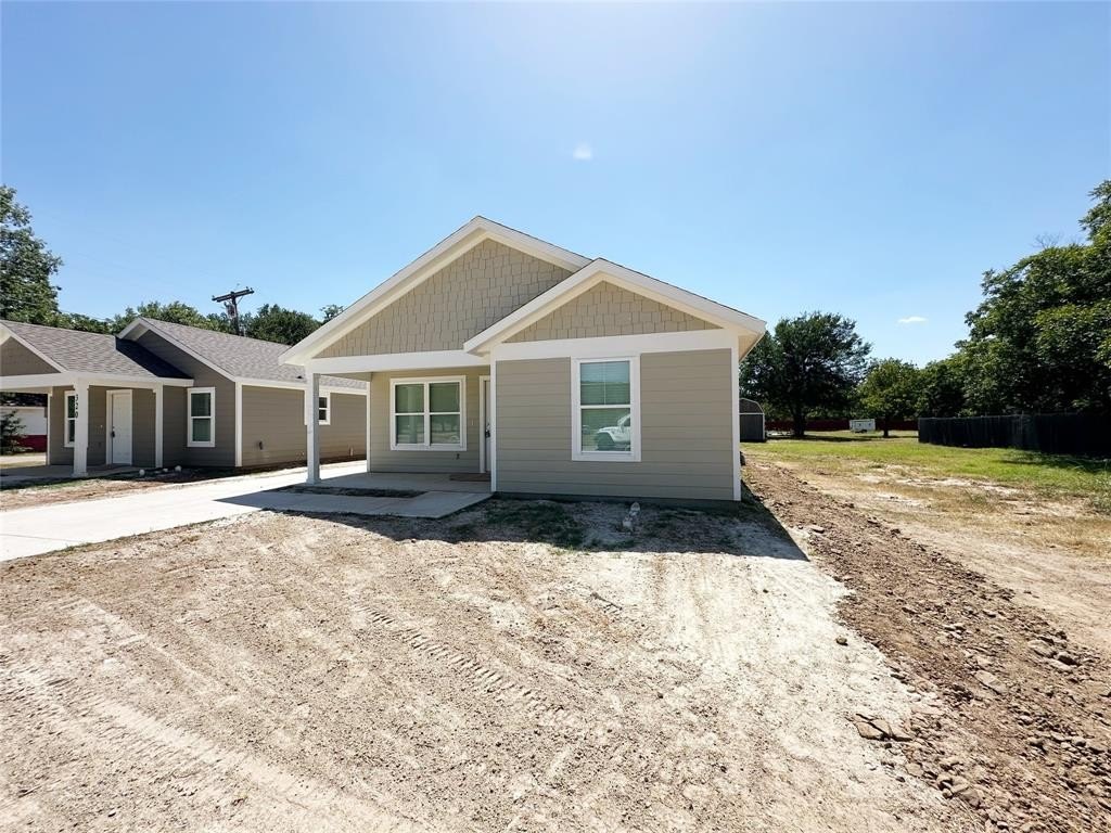 318 SW 14th  