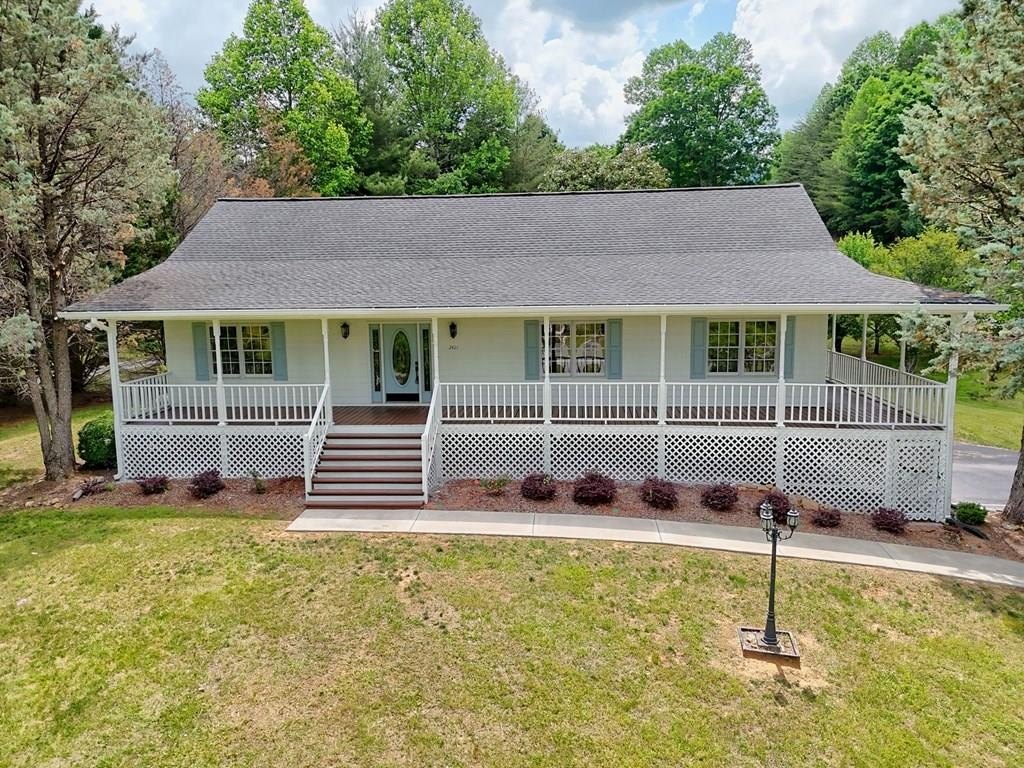Single Family 3BR 3BA - 2421 Settlers Ridge, Hiawassee, GA