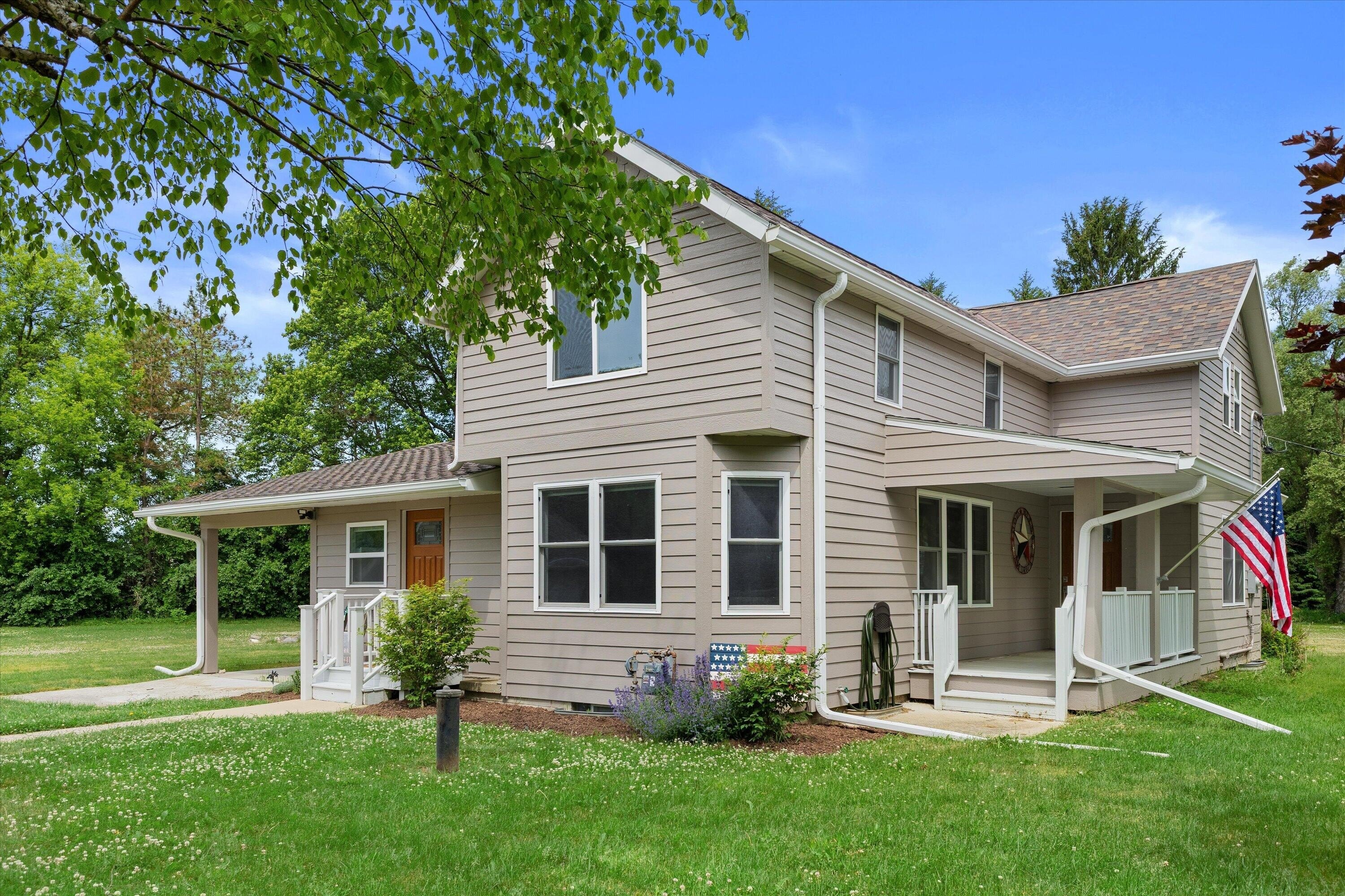 Other 3BR 2BA - W244N4501 Swan Rd, Pewaukee, WI
