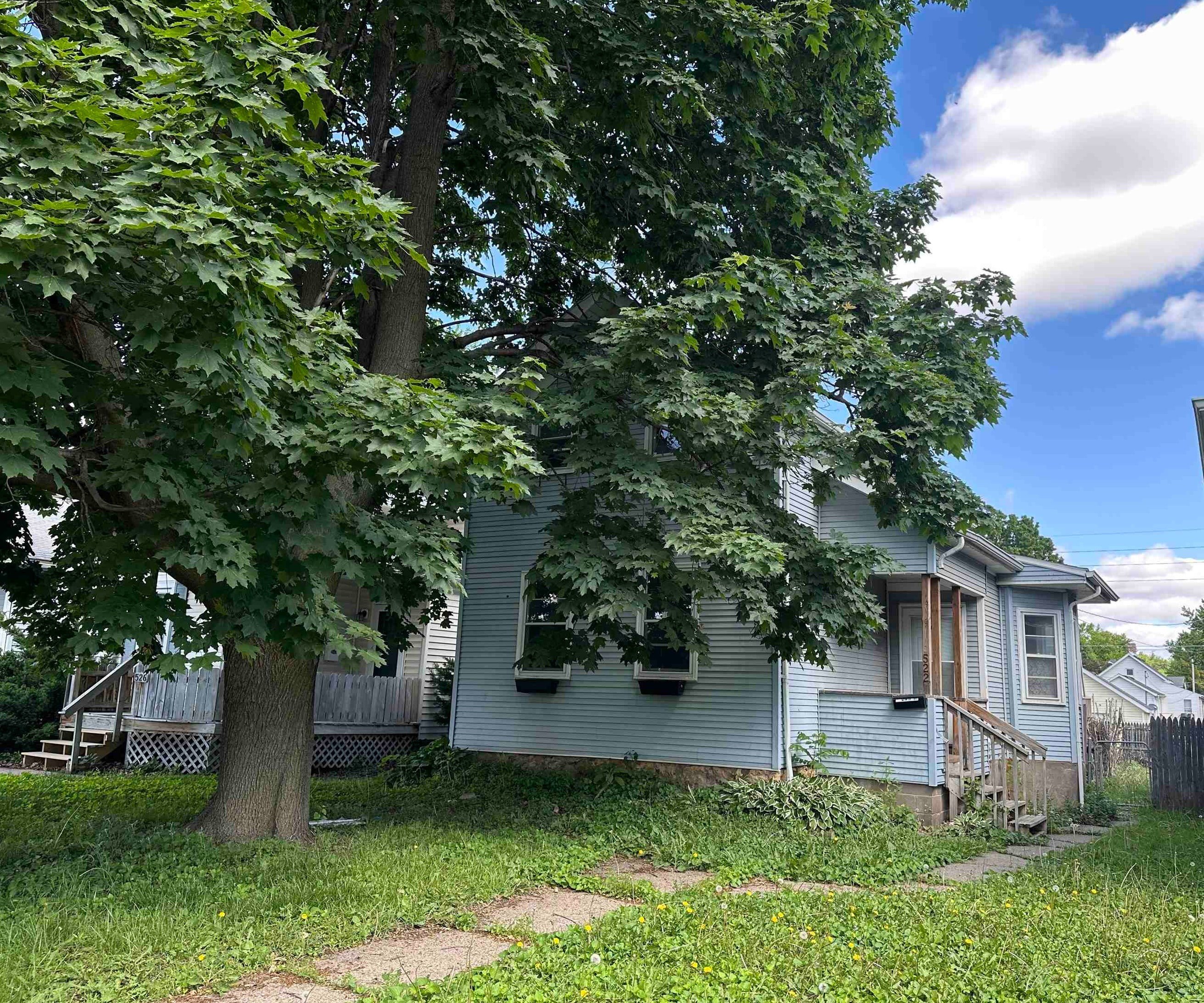 Single Family 3BR 1BA - 522 2ND AVE SOUTH, CLINTON, IA