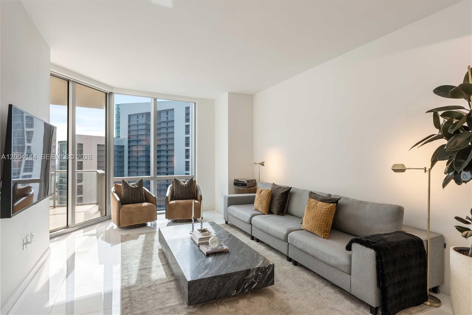 Condo 1BR 2BA - 851 NE 1st Ave, Miami, FL